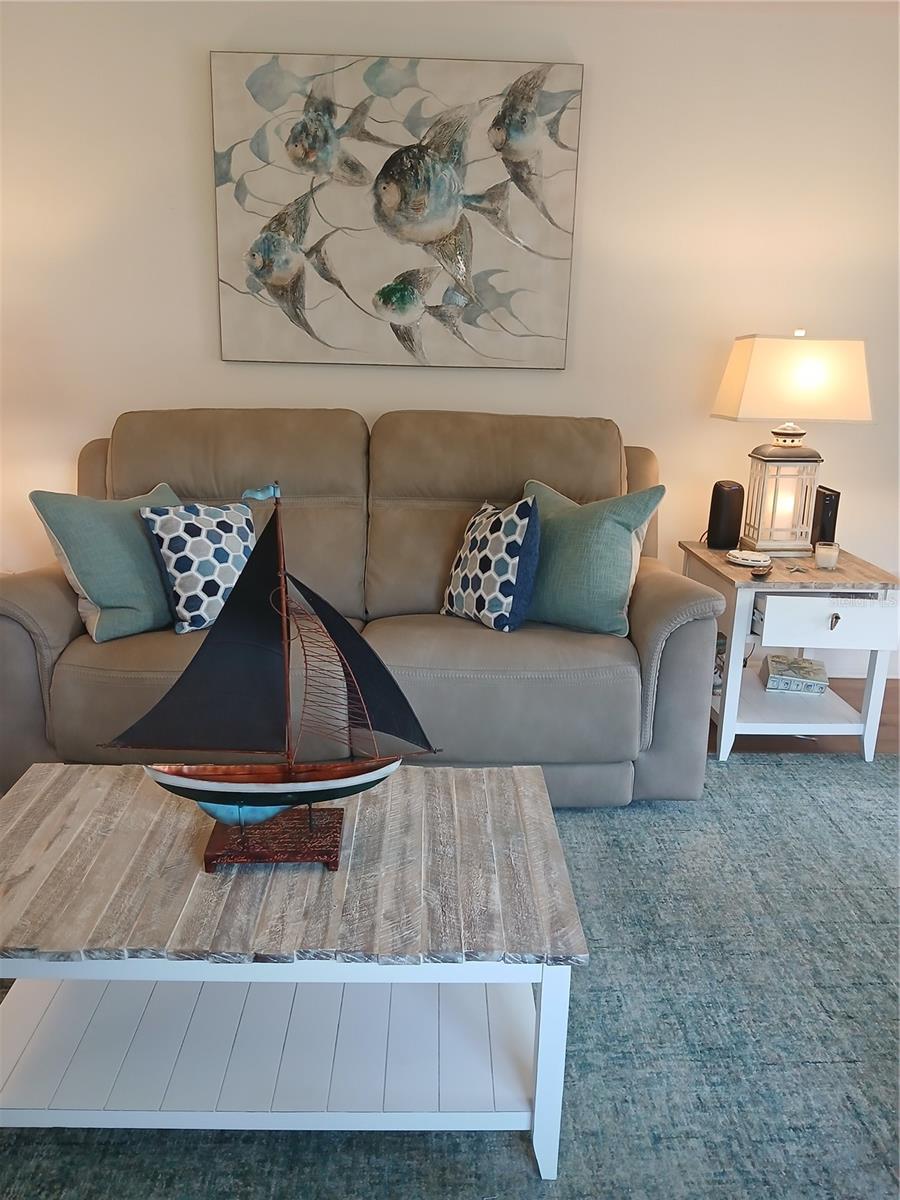 200 GLENNES LN #103 — photo 4