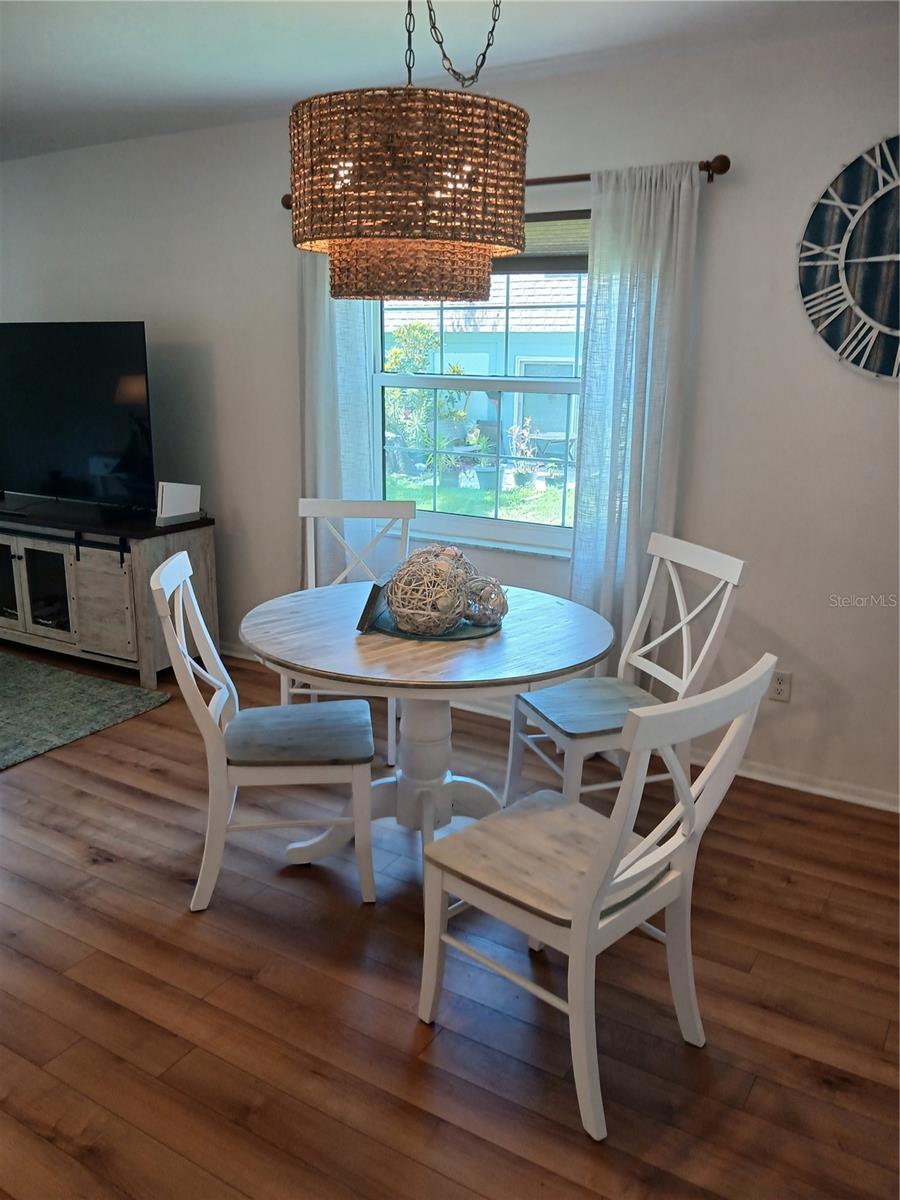 200 GLENNES LN #103 — photo 8