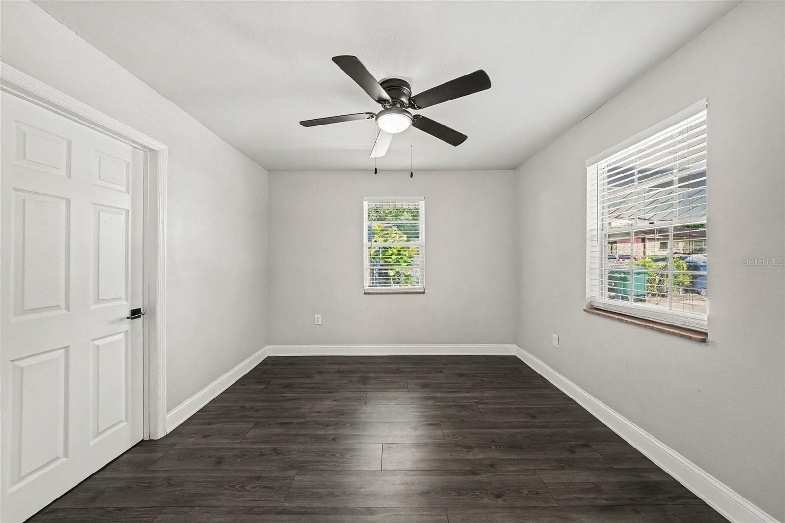1204 E CAYUGA ST — photo 10
