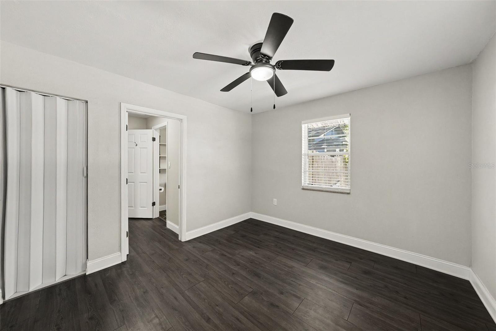 1204 E CAYUGA ST — photo 11