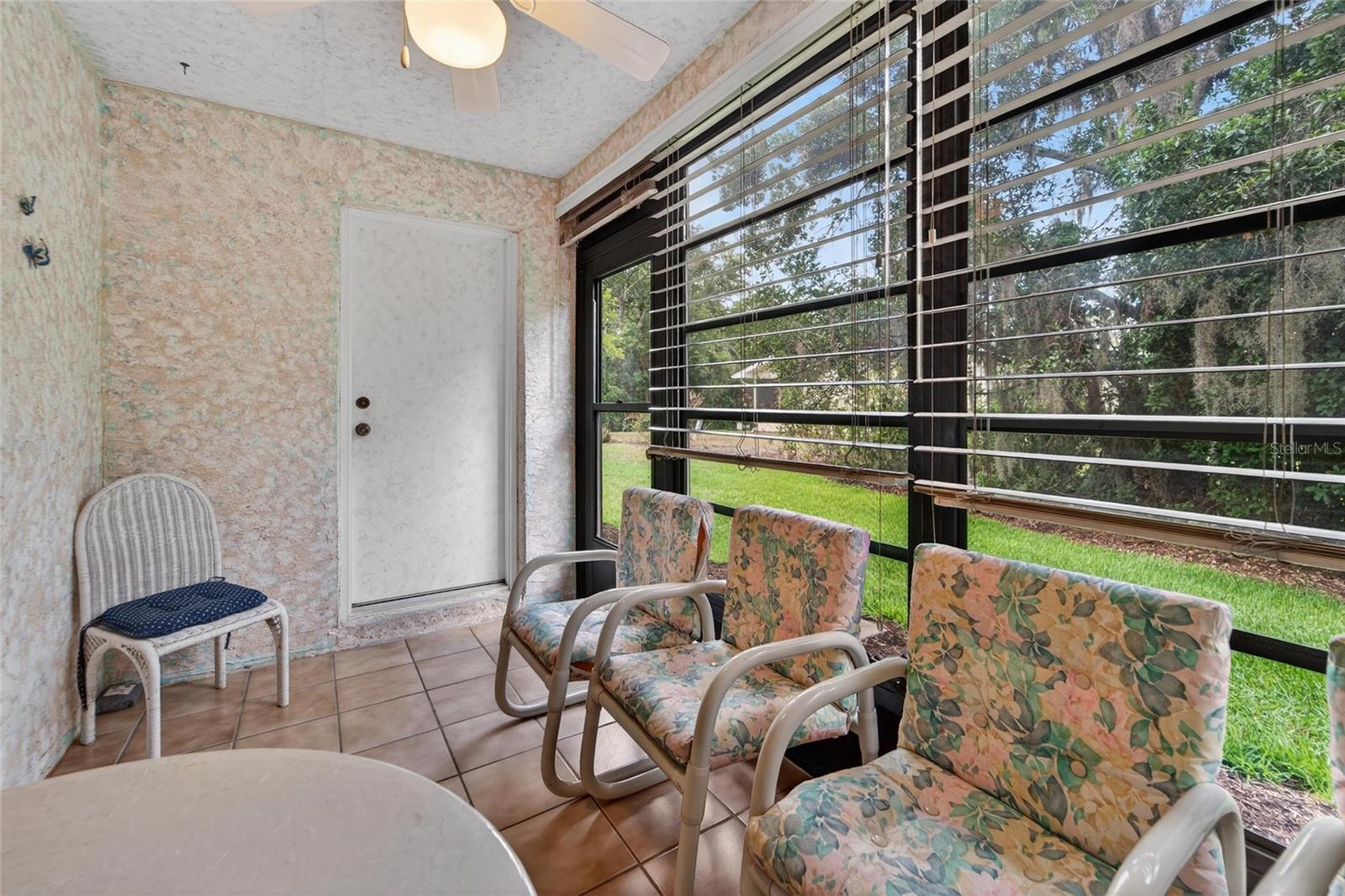 319 KNOTTWOOD CT #2 — photo 34