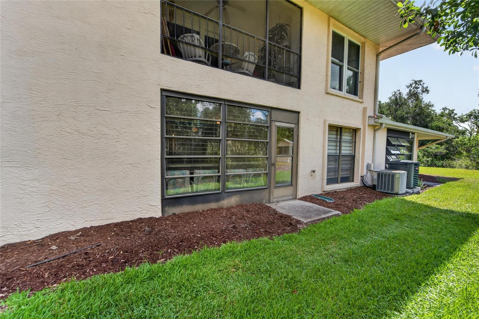 319 KNOTTWOOD CT #2 — photo 36