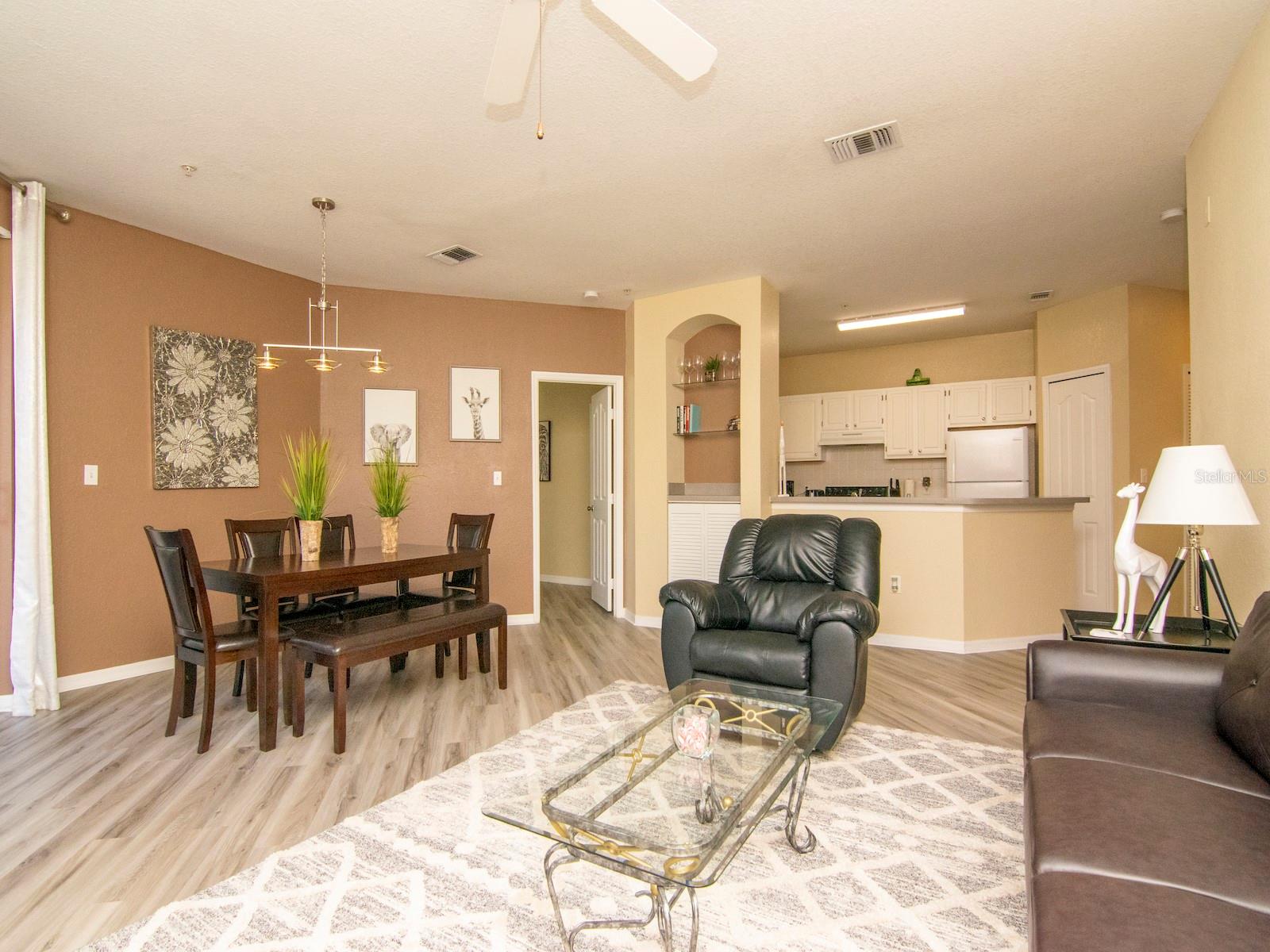 5815 LEGACY CRESCENT PL #202 — photo 4