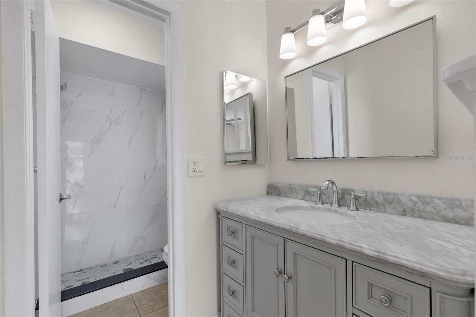 7516 ARMAND CIR — photo 37