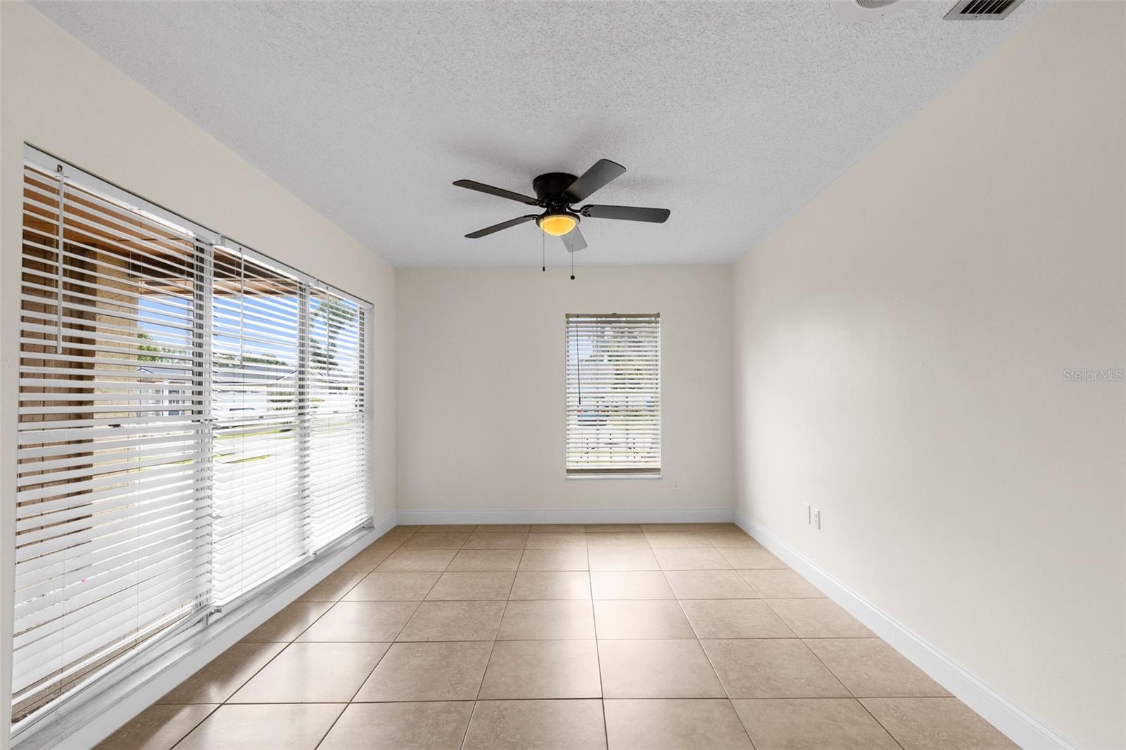 7516 ARMAND CIR — photo 8