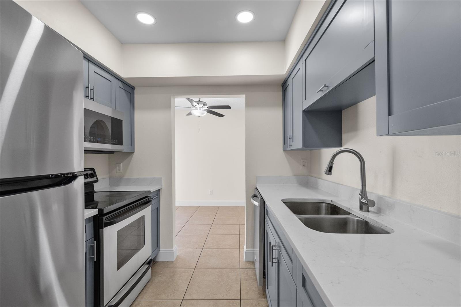 7516 ARMAND CIR — photo 15