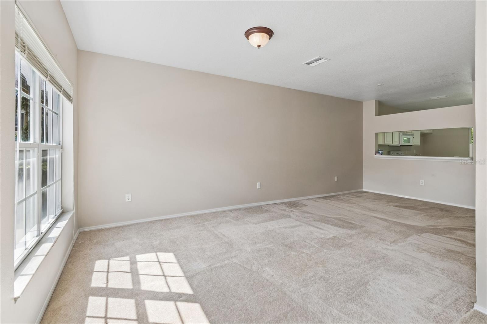 1330 STANDRIDGE DR — photo 9