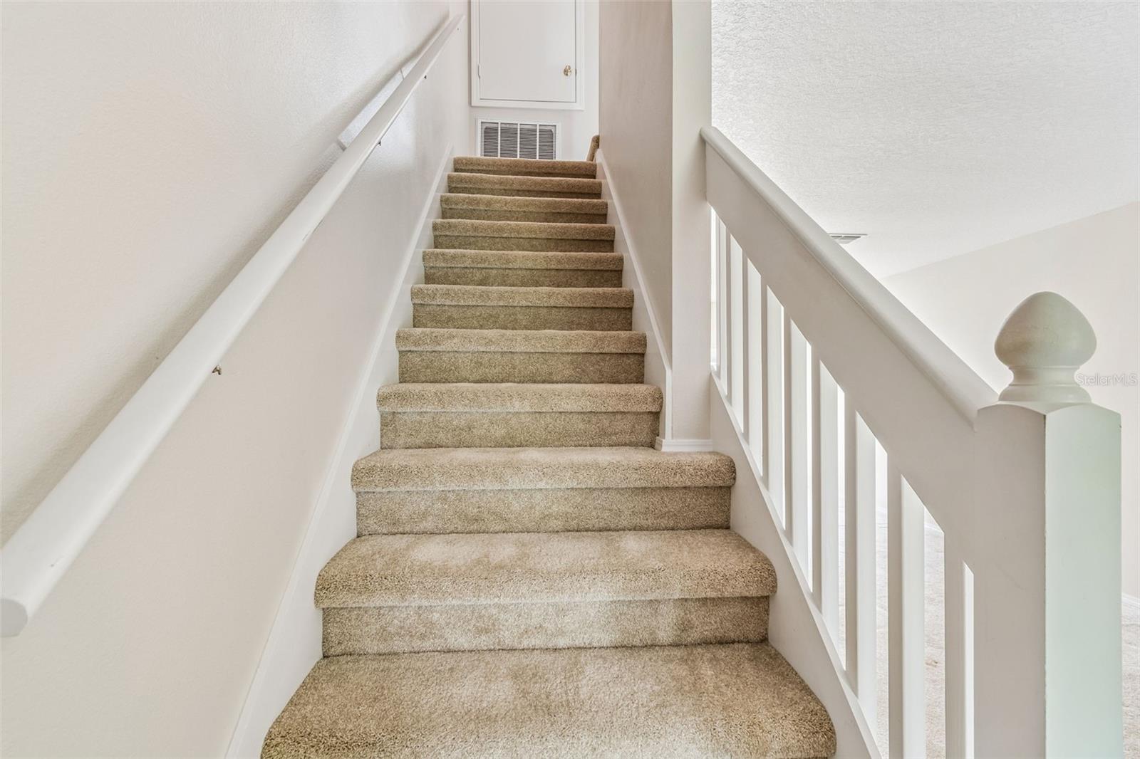 1330 STANDRIDGE DR — photo 19