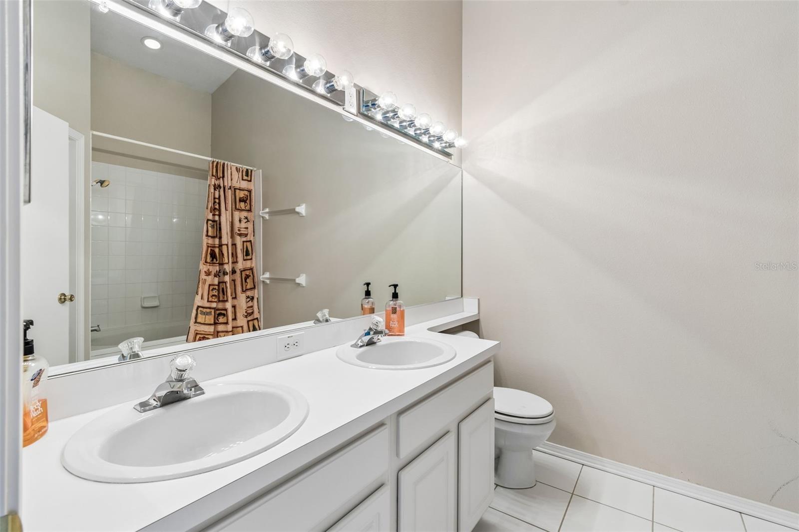 1330 STANDRIDGE DR — photo 24