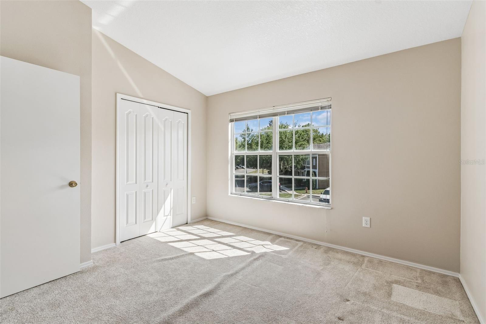 1330 STANDRIDGE DR — photo 23