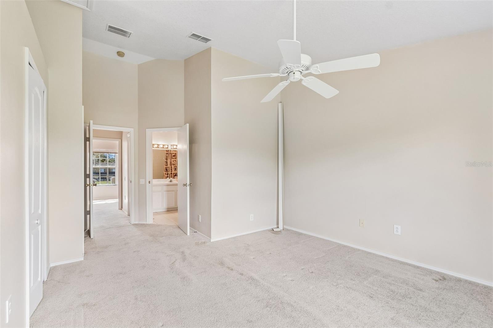 1330 STANDRIDGE DR — photo 29