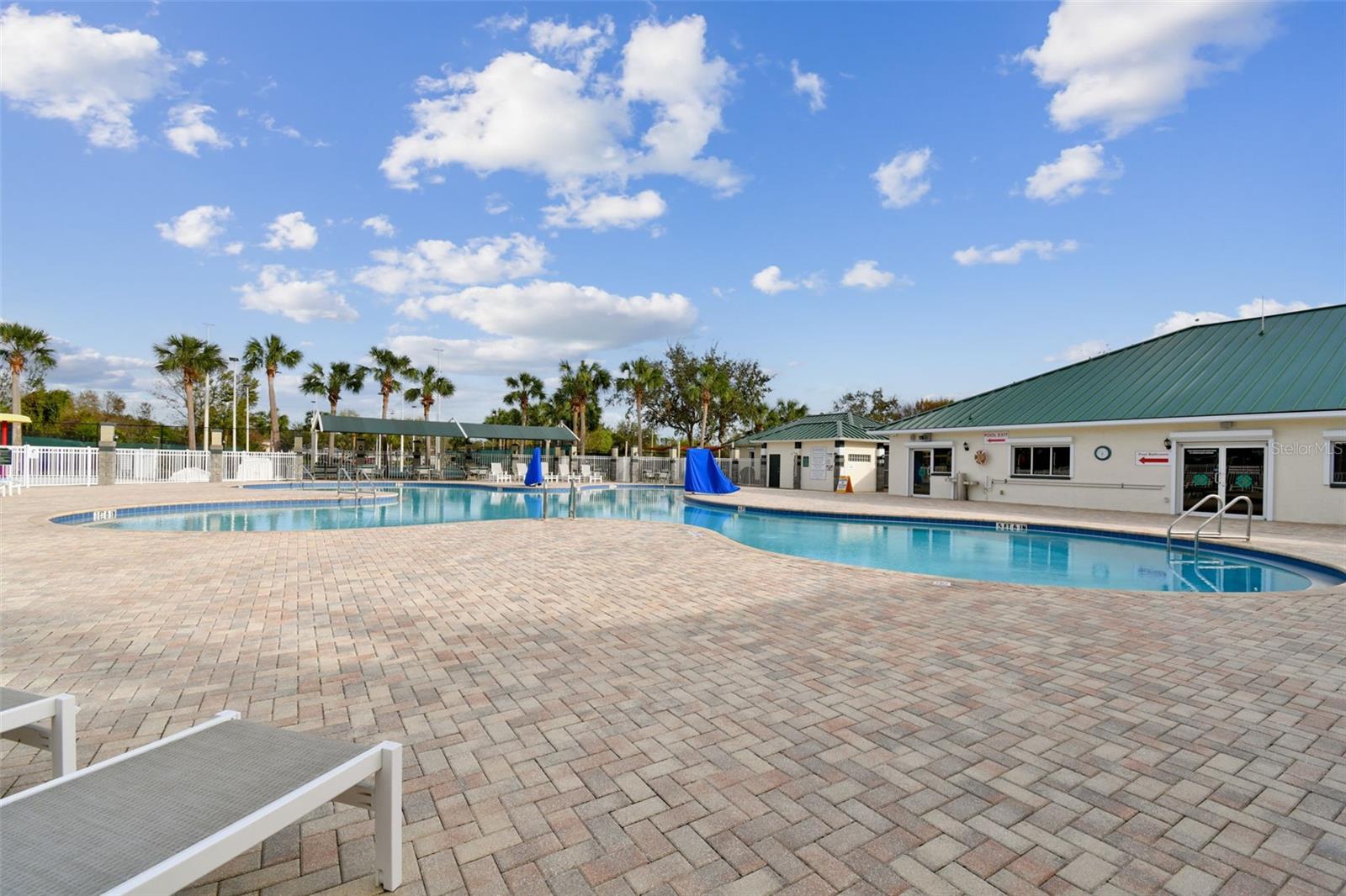 1330 STANDRIDGE DR — photo 84
