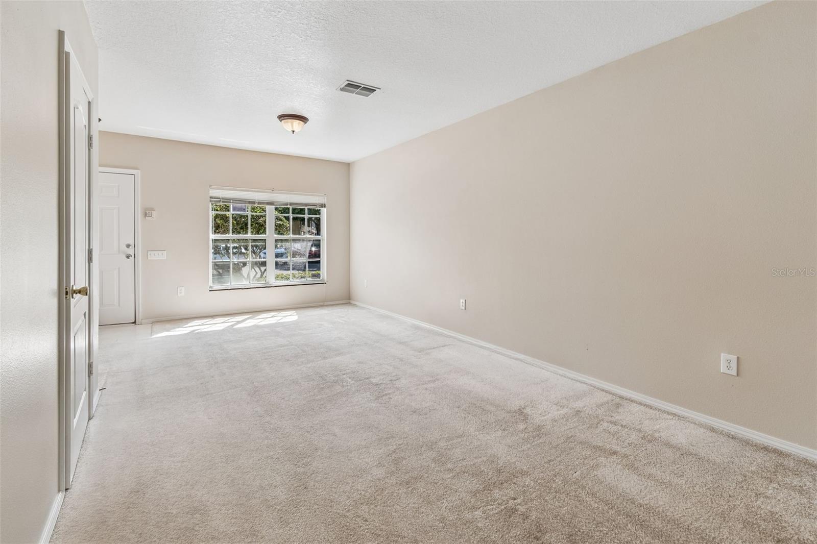1330 STANDRIDGE DR — photo 12