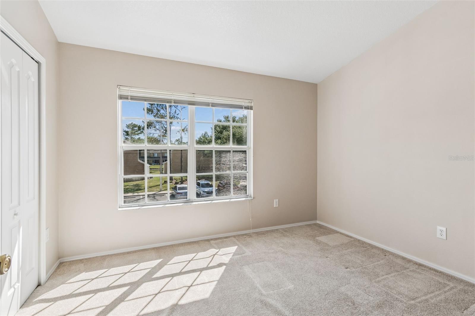 1330 STANDRIDGE DR — photo 20
