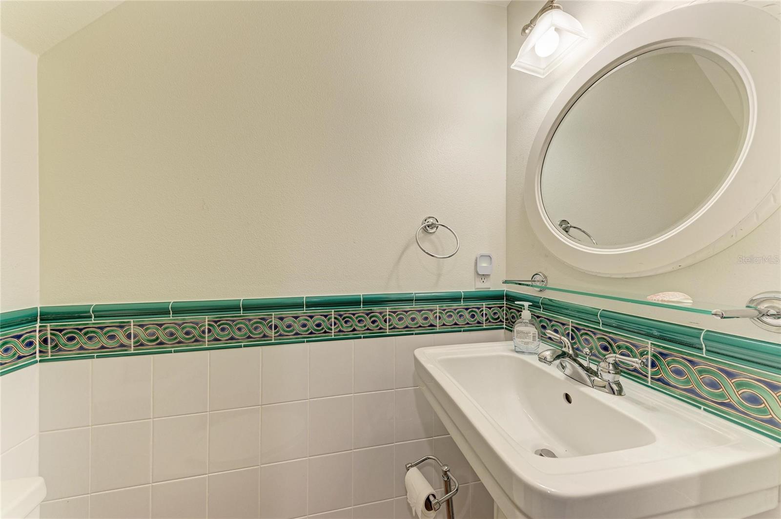 101 PALM AVE #2 — photo 24