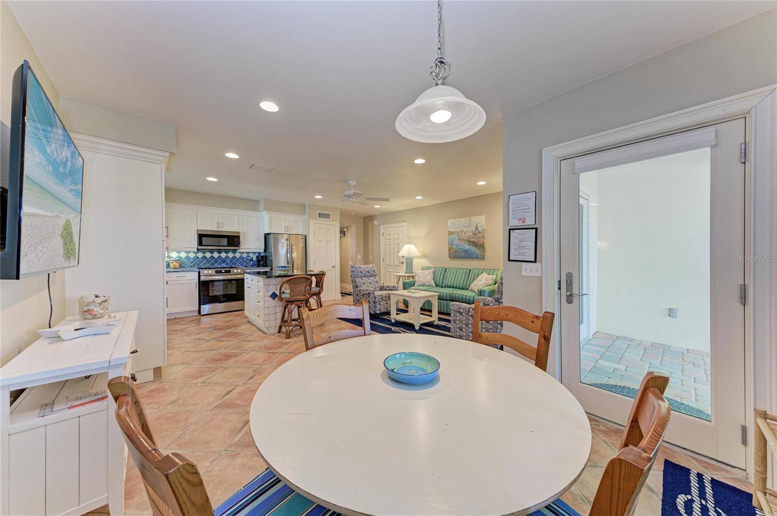 101 PALM AVE #2 — photo 16