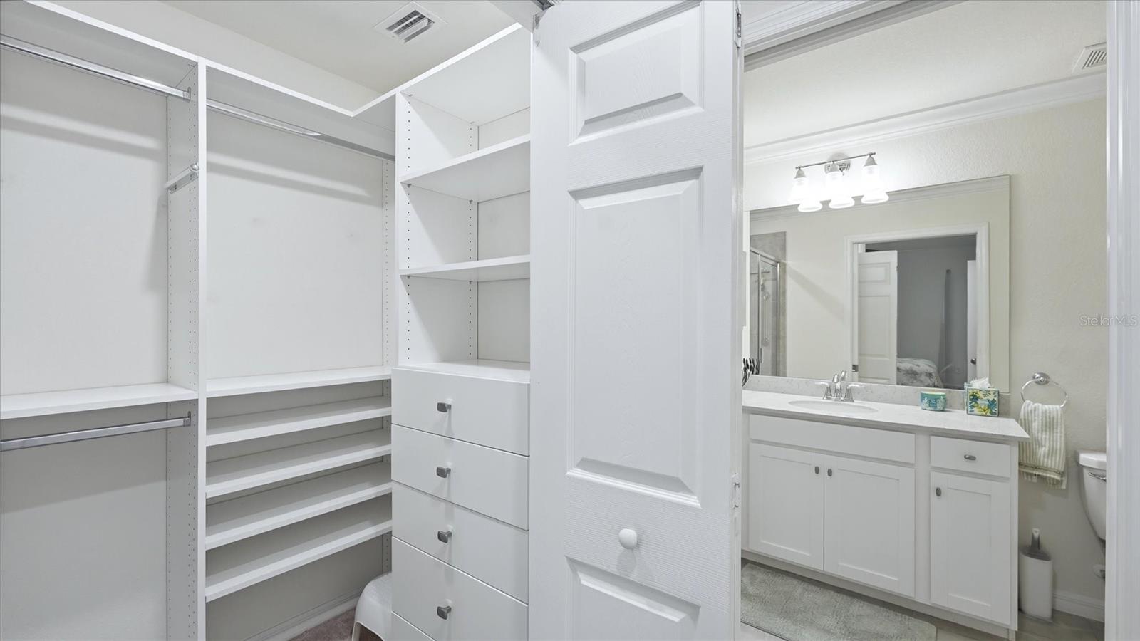17810 GAWTHROP DR #203 — photo 28