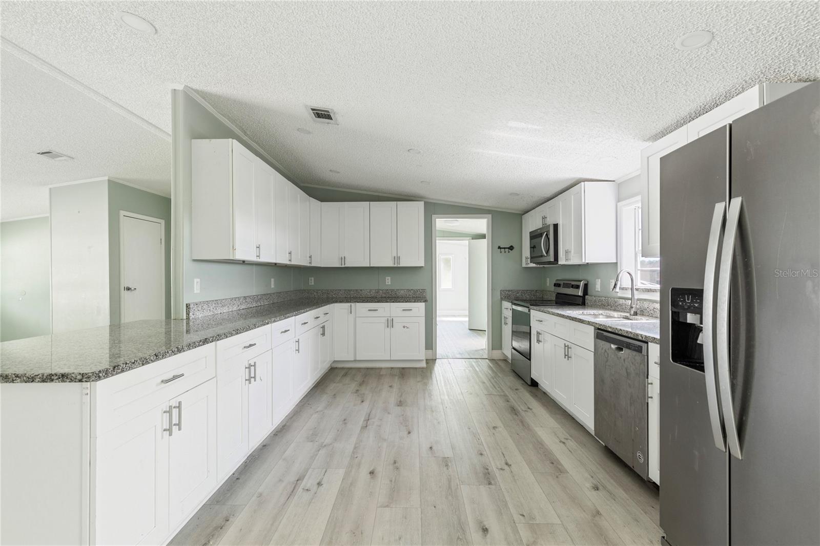 3518 KIAH DR — photo 6