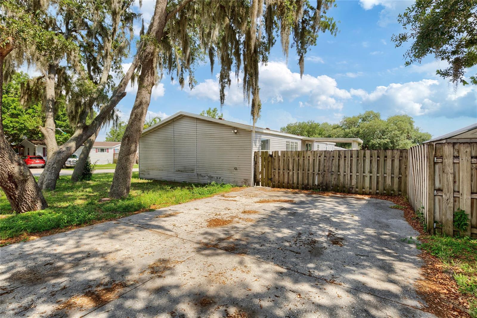 3518 KIAH DR — photo 23