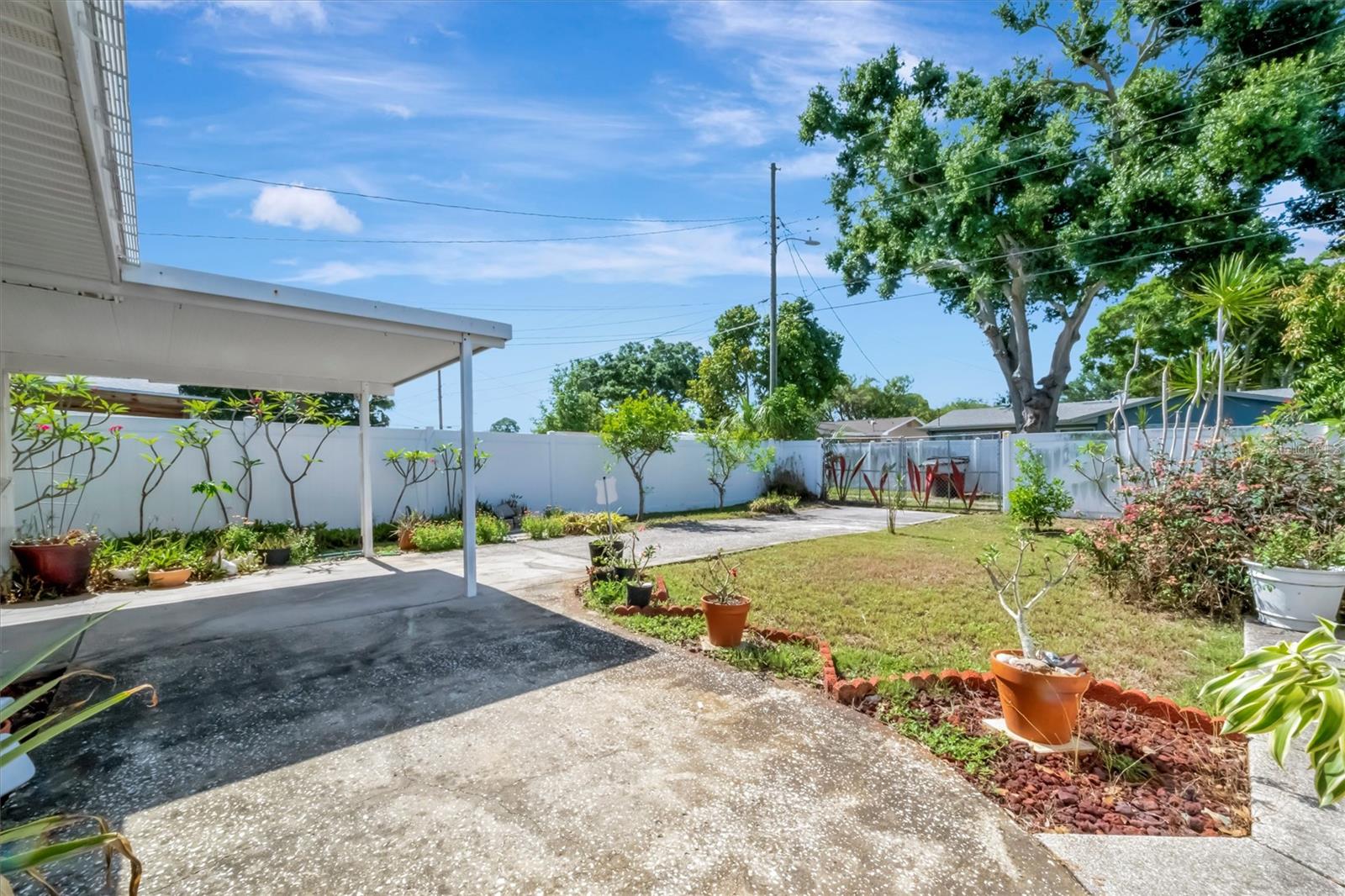 5630 13TH AVE N — photo 34