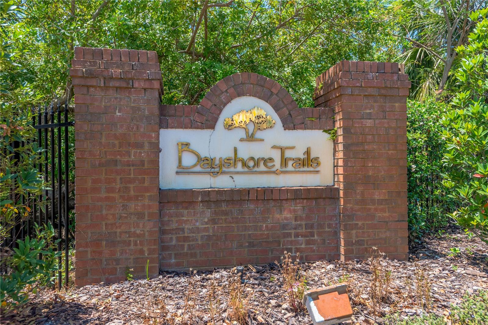2852 BAYSHORE TRAILS DR — photo 40
