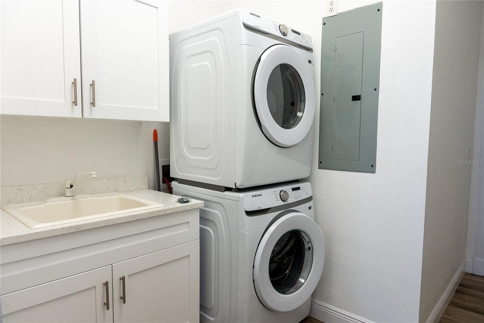 2424 BAY DR #2424/2426 — photo 9