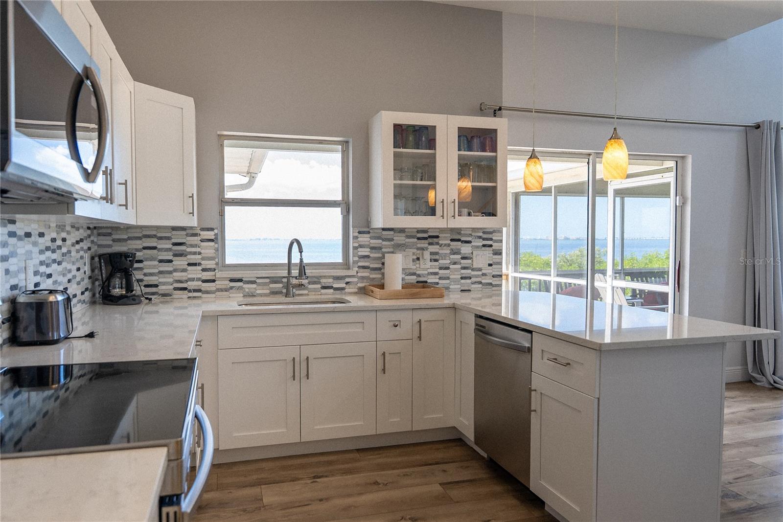 2424 BAY DR #2424/2426 — photo 8