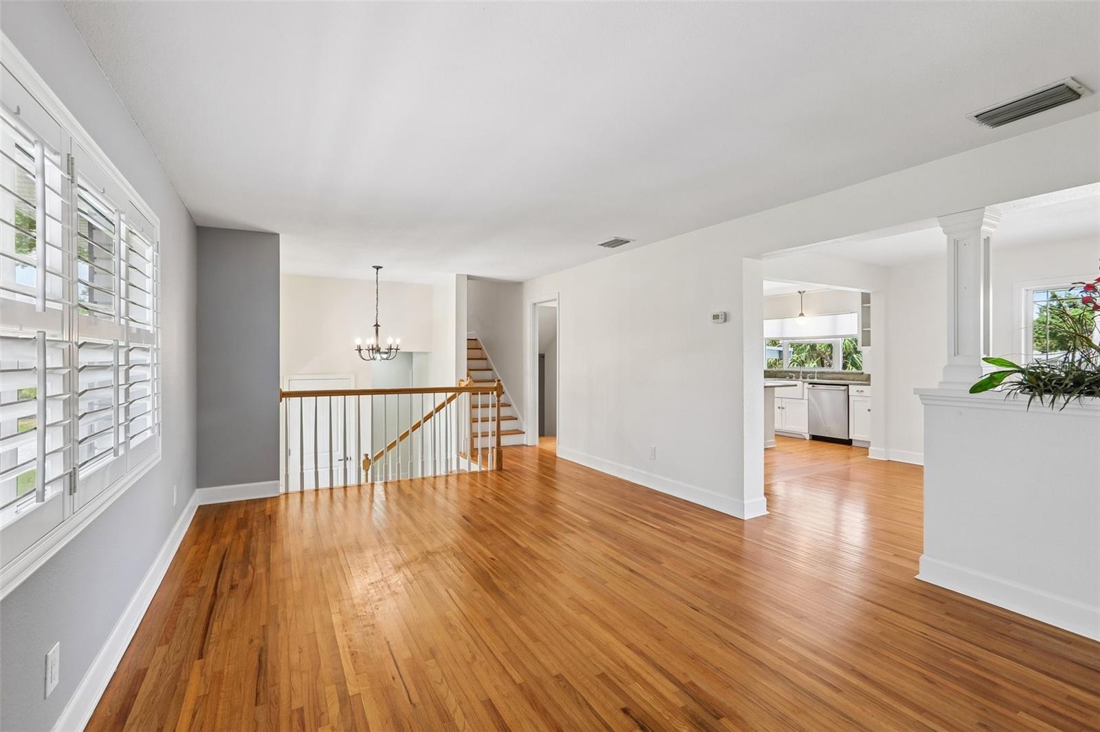 6827 TEQUESTA DR — photo 9
