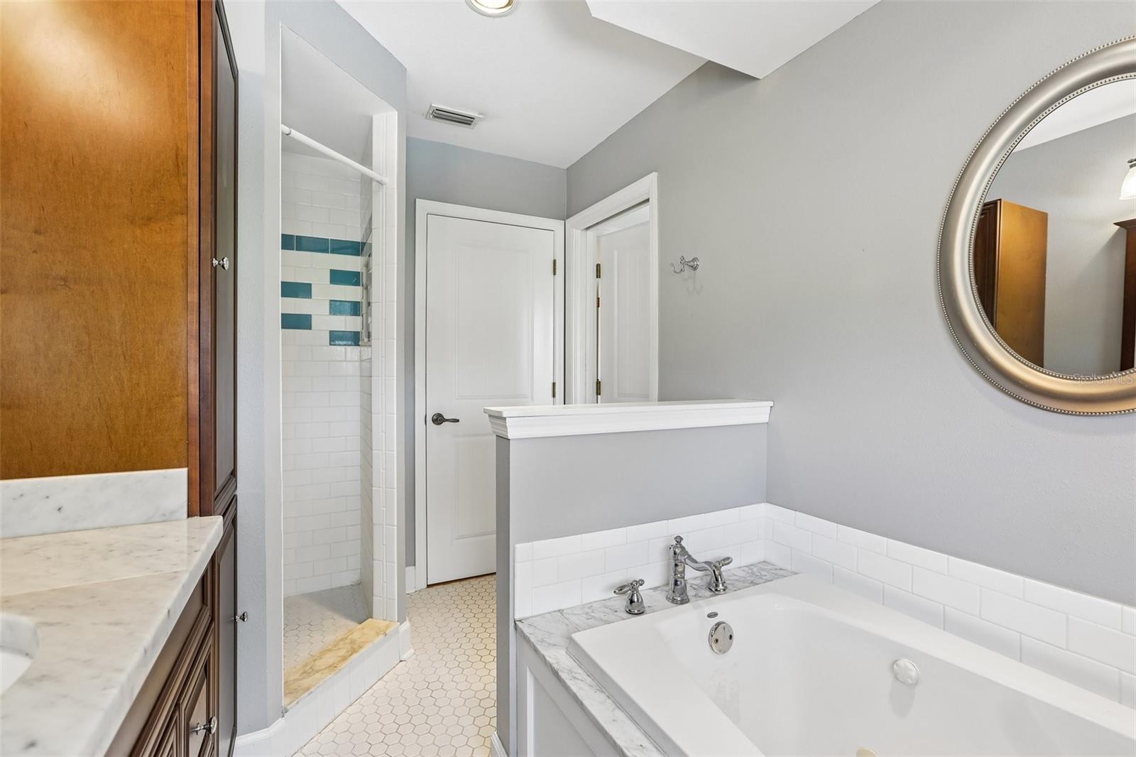 6827 TEQUESTA DR — photo 28
