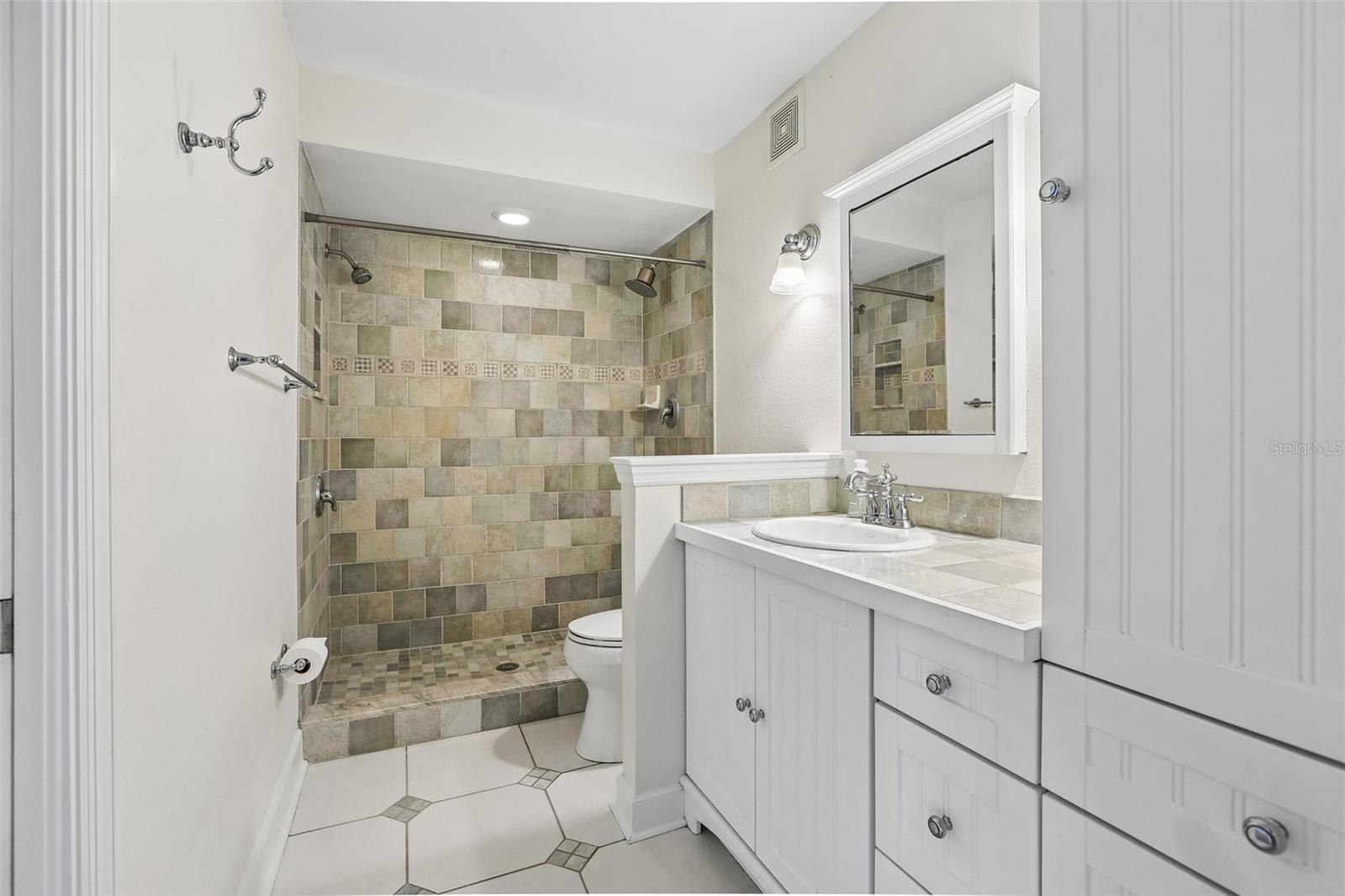 6827 TEQUESTA DR — photo 20