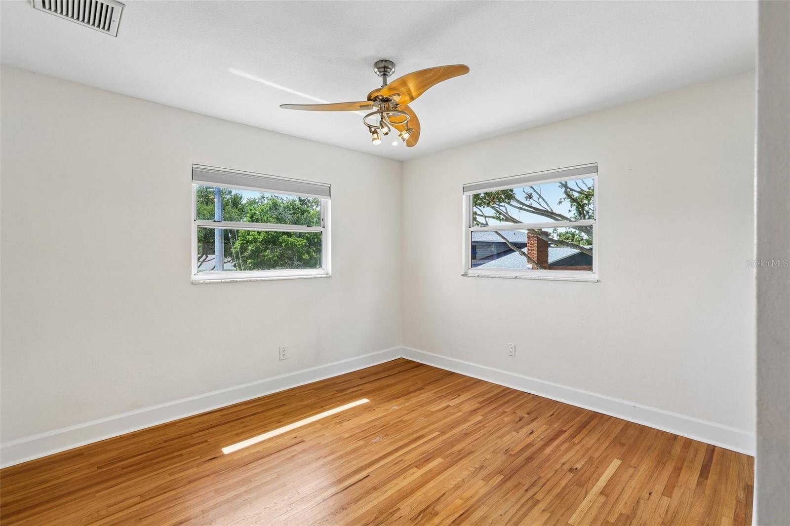 6827 TEQUESTA DR — photo 33