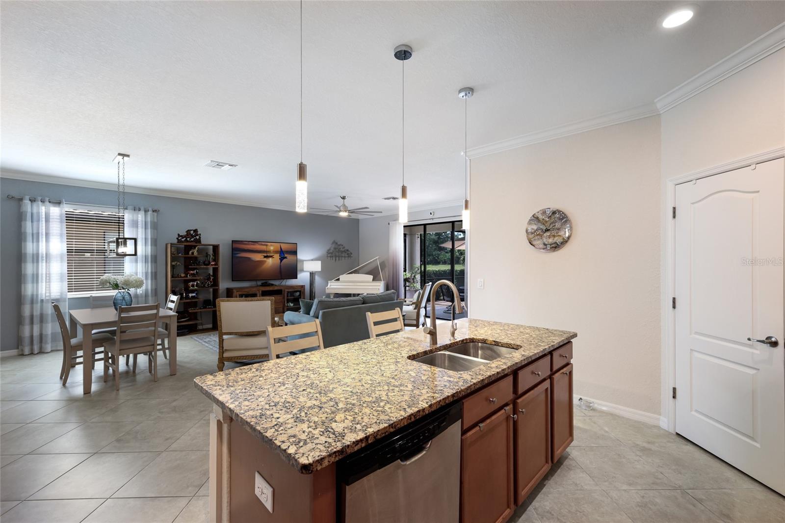 7112 MARSH VIEW TER — photo 14