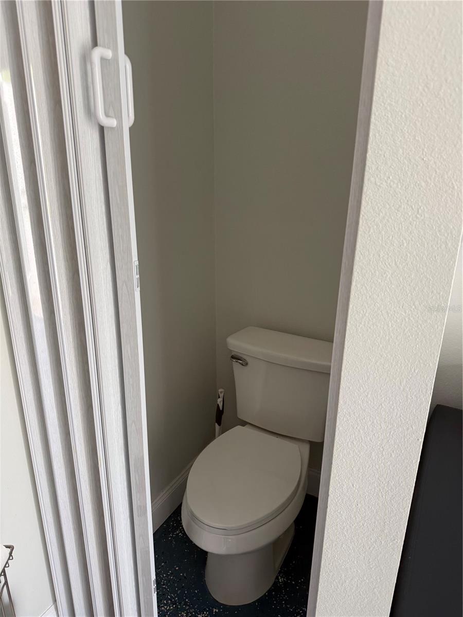 6837 AMANDA VISTA CIR — photo 3