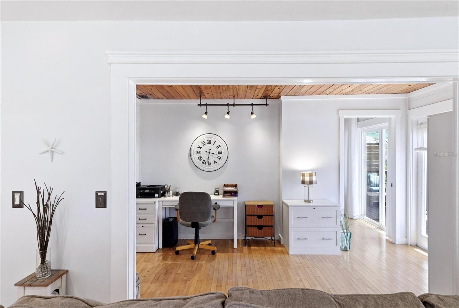 517 KUMQUAT DR — photo 15