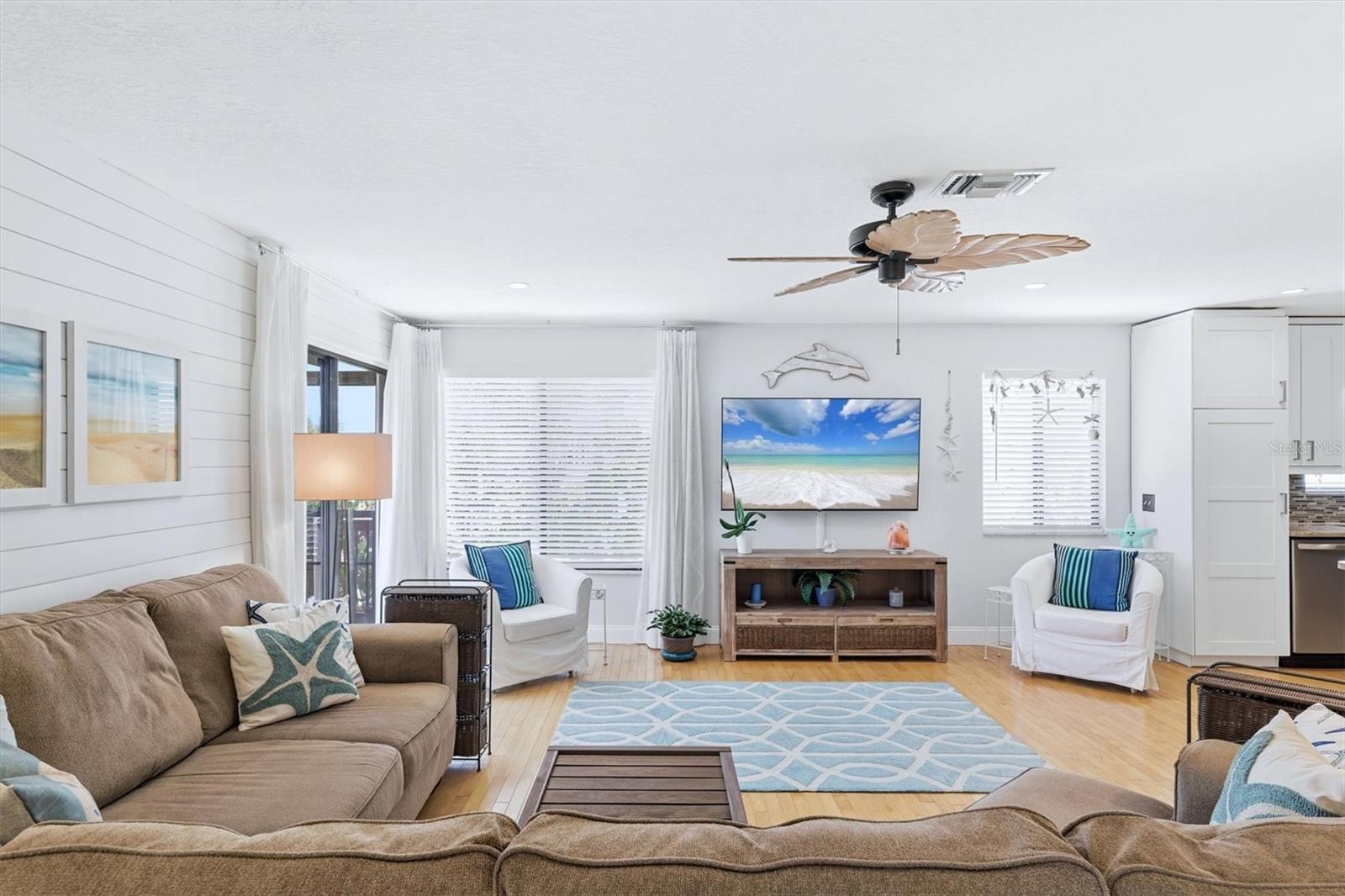 517 KUMQUAT DR — photo 11