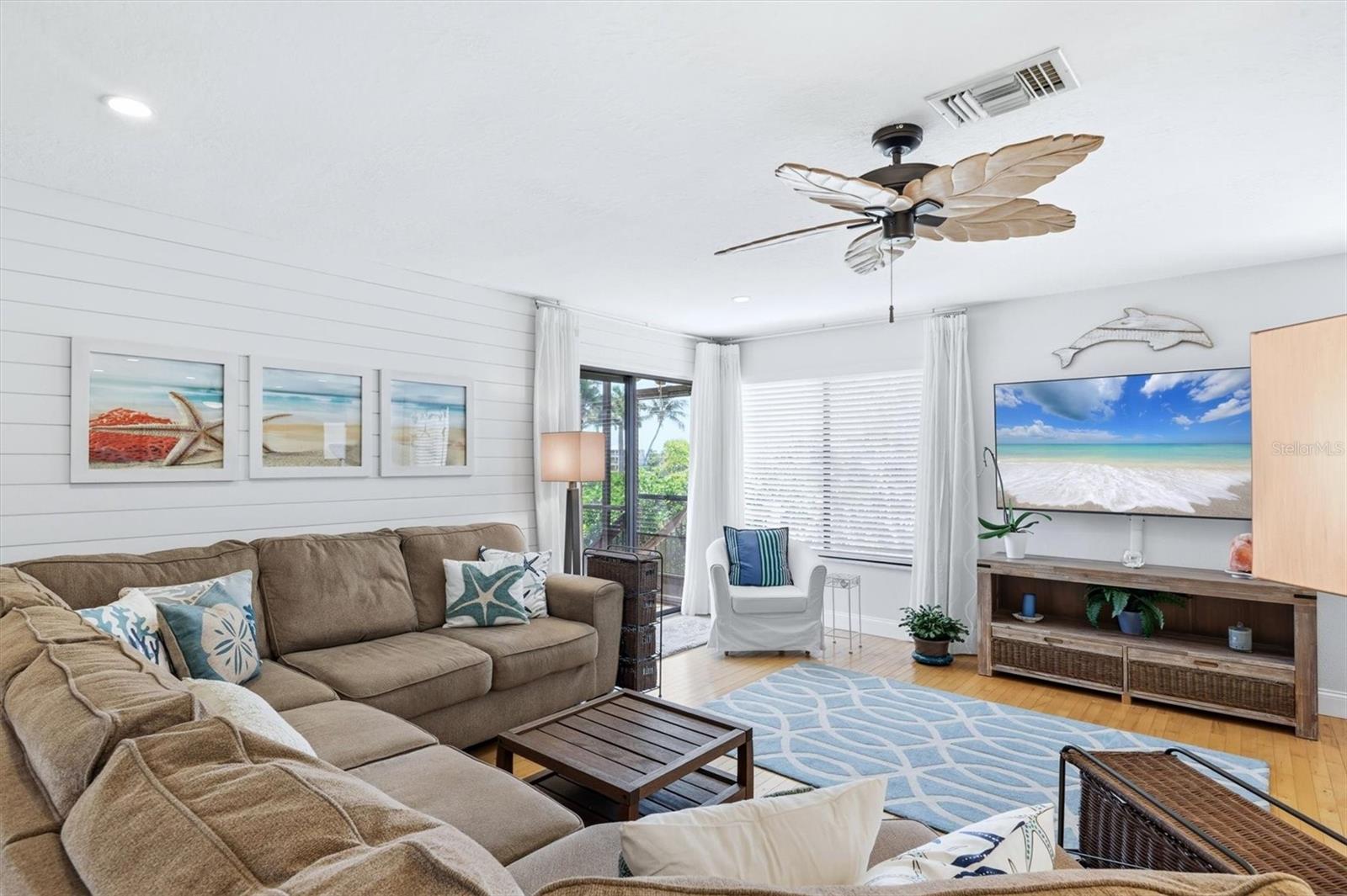 517 KUMQUAT DR — photo 10
