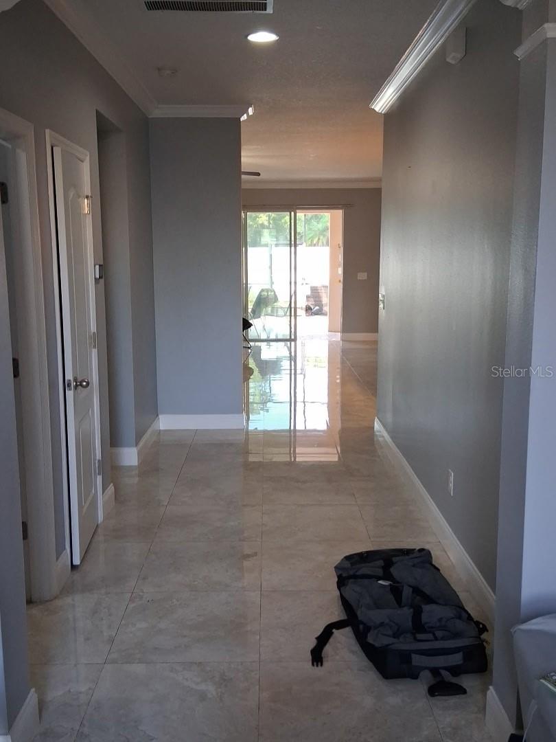 405 BLAKELY CT — photo 3