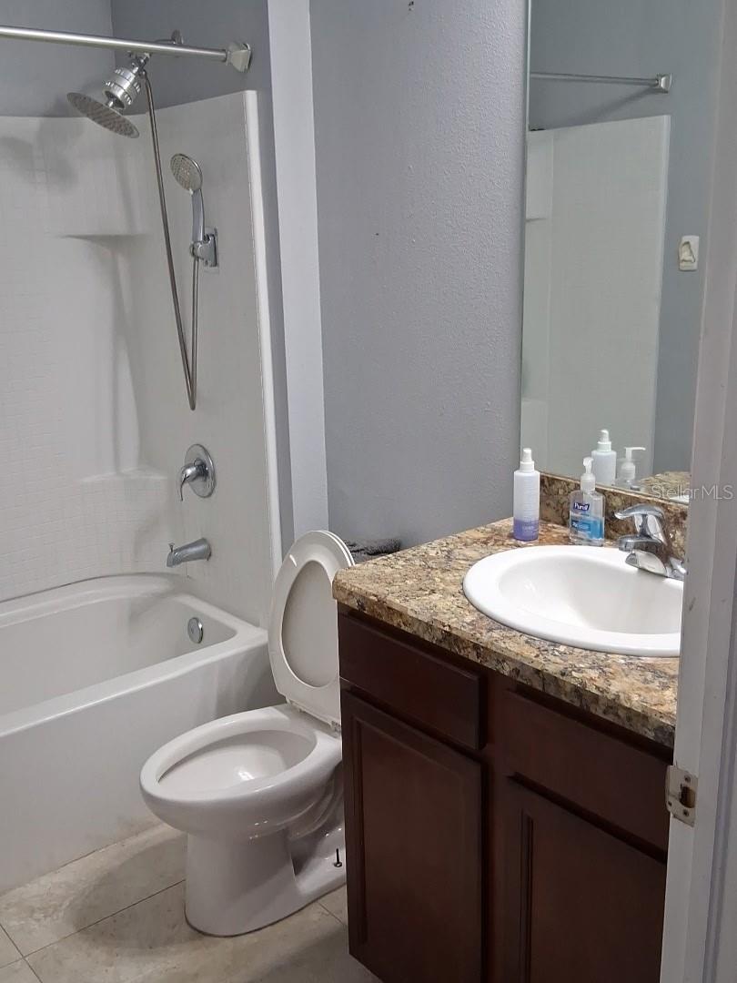405 BLAKELY CT — photo 5