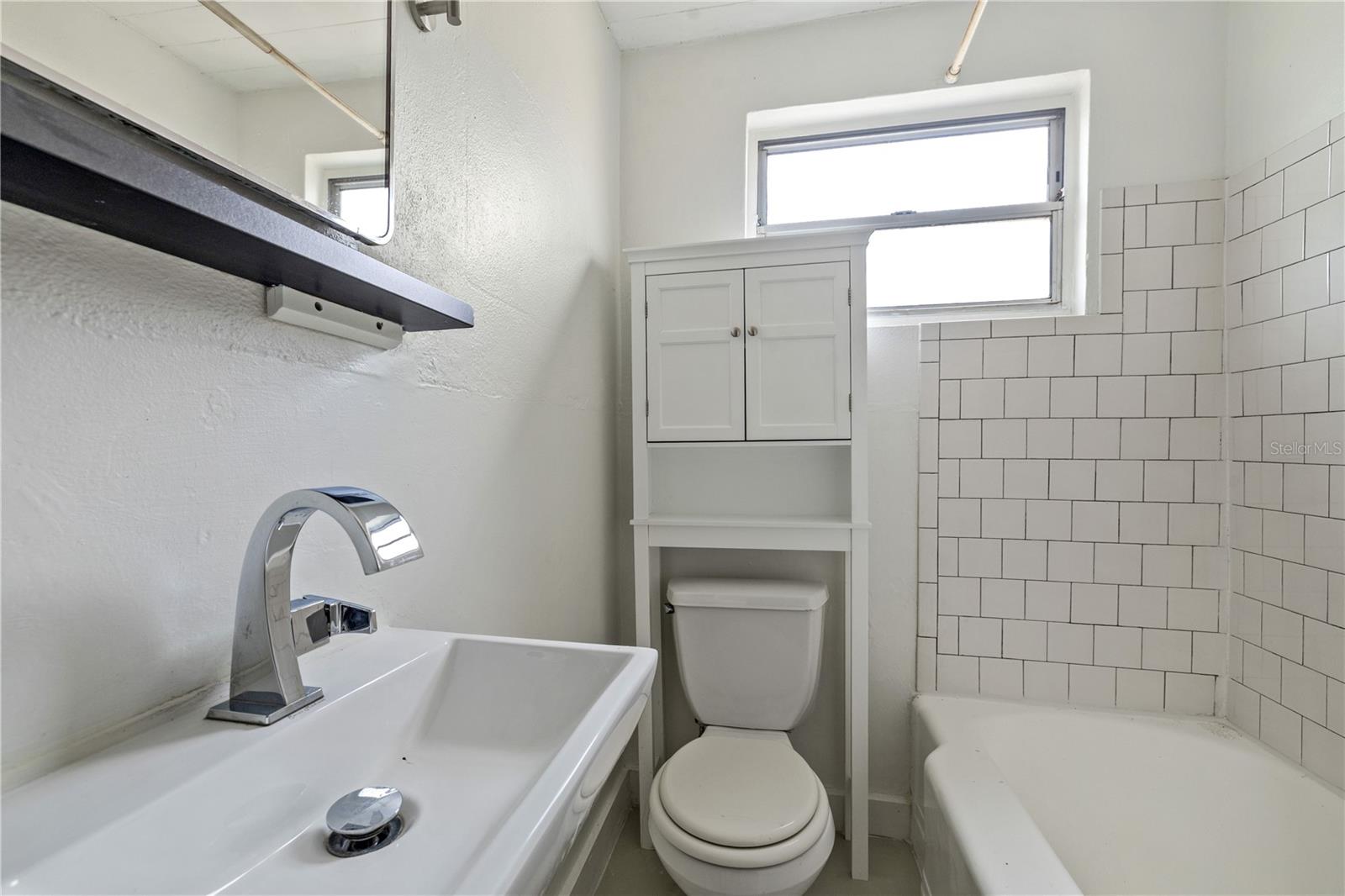 5914 N OLA AVE — photo 18