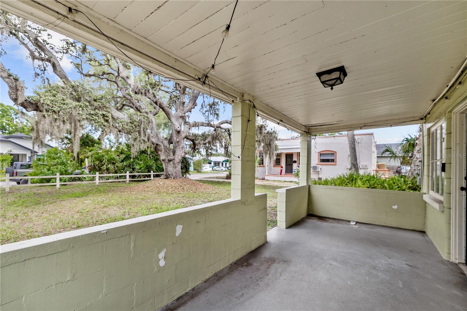 5914 N OLA AVE — photo 3