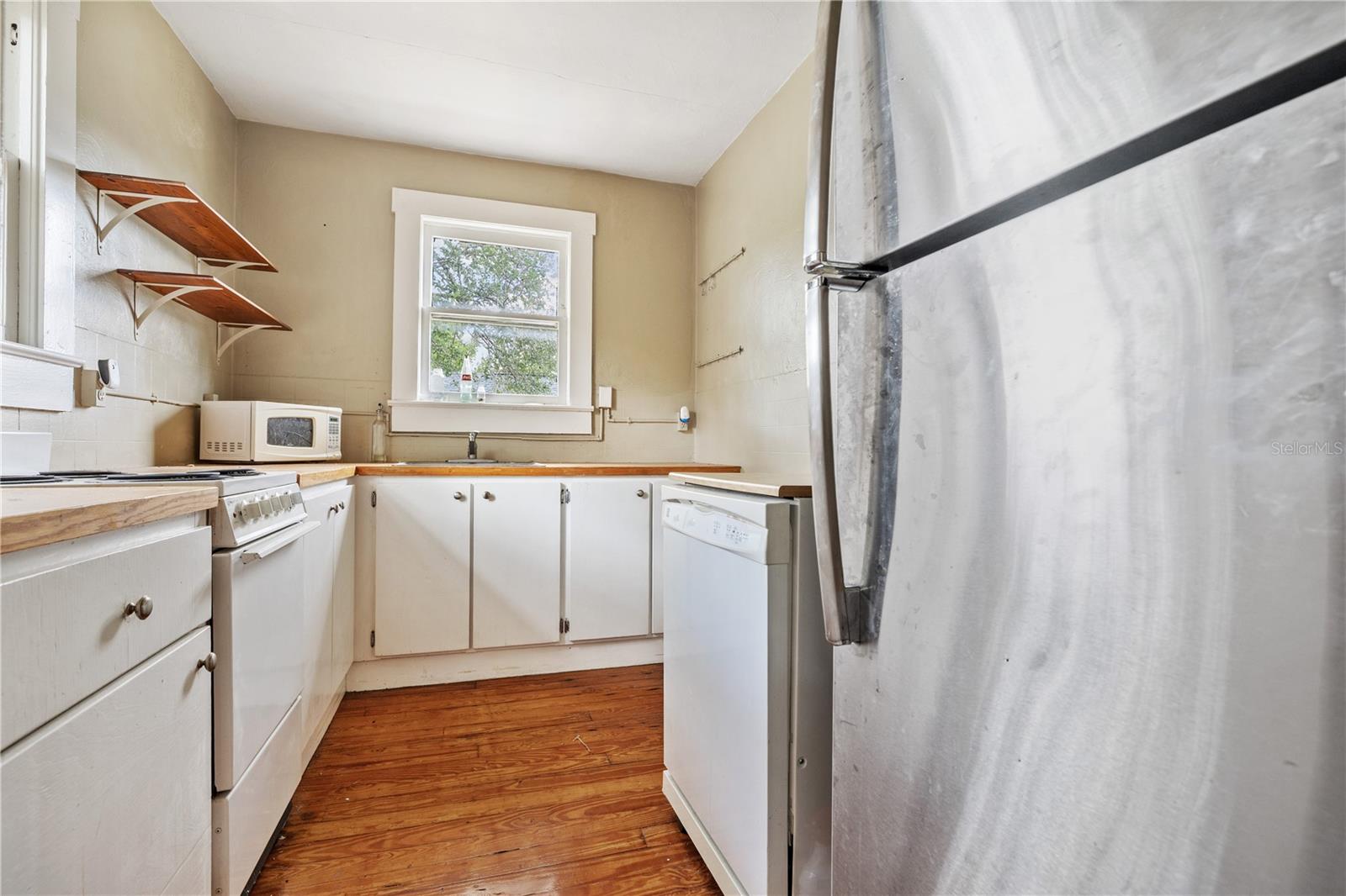 5914 N OLA AVE — photo 7