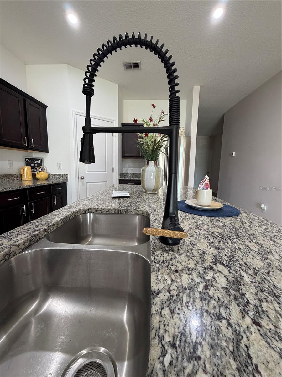 1261 ANCHOR BEND DR — photo 7