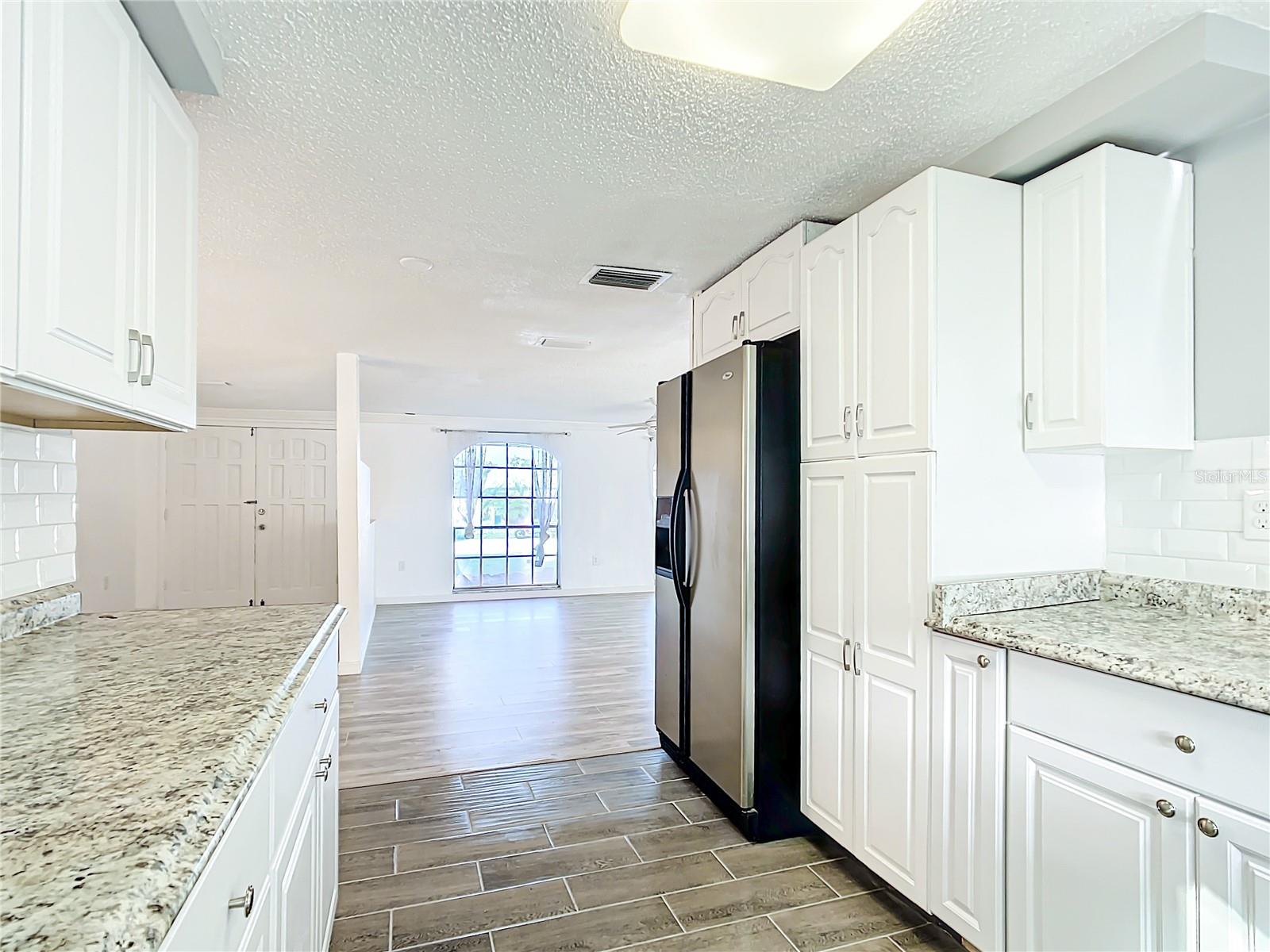 3640 RICHBORO DR — photo 9