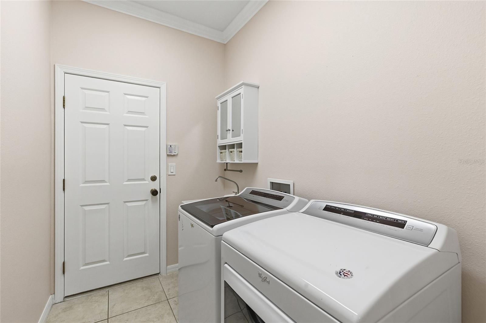 8309 OLD TOWN DR — photo 47