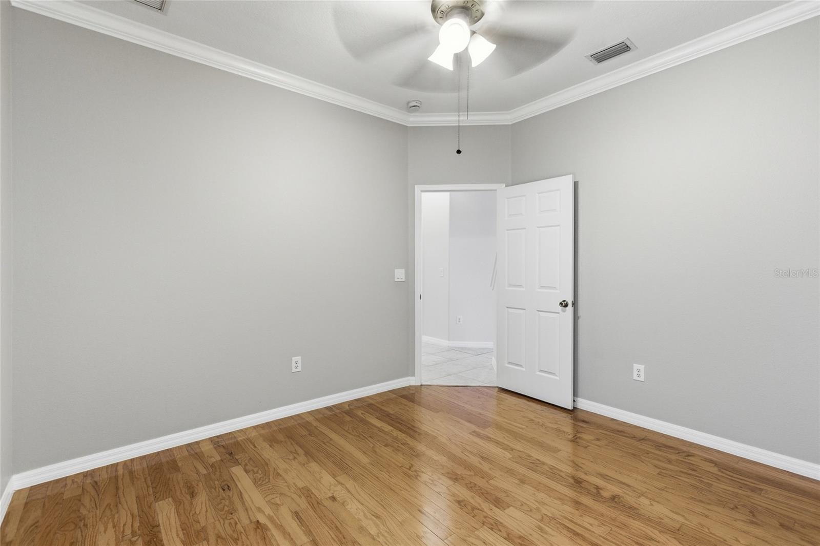 8309 OLD TOWN DR — photo 40