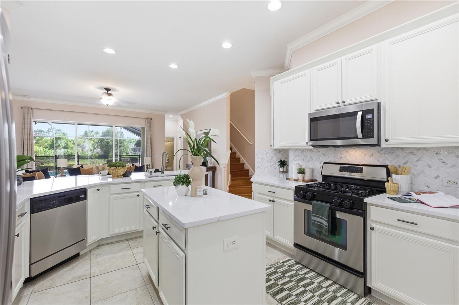 8309 OLD TOWN DR — photo 18