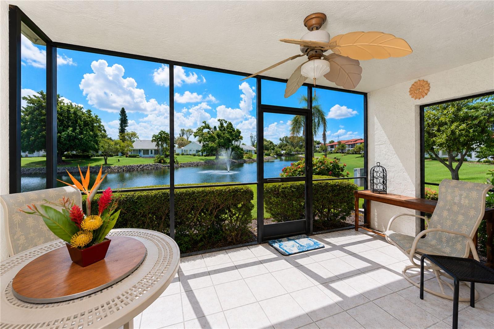 4853 INDEPENDENCE DR — photo 3