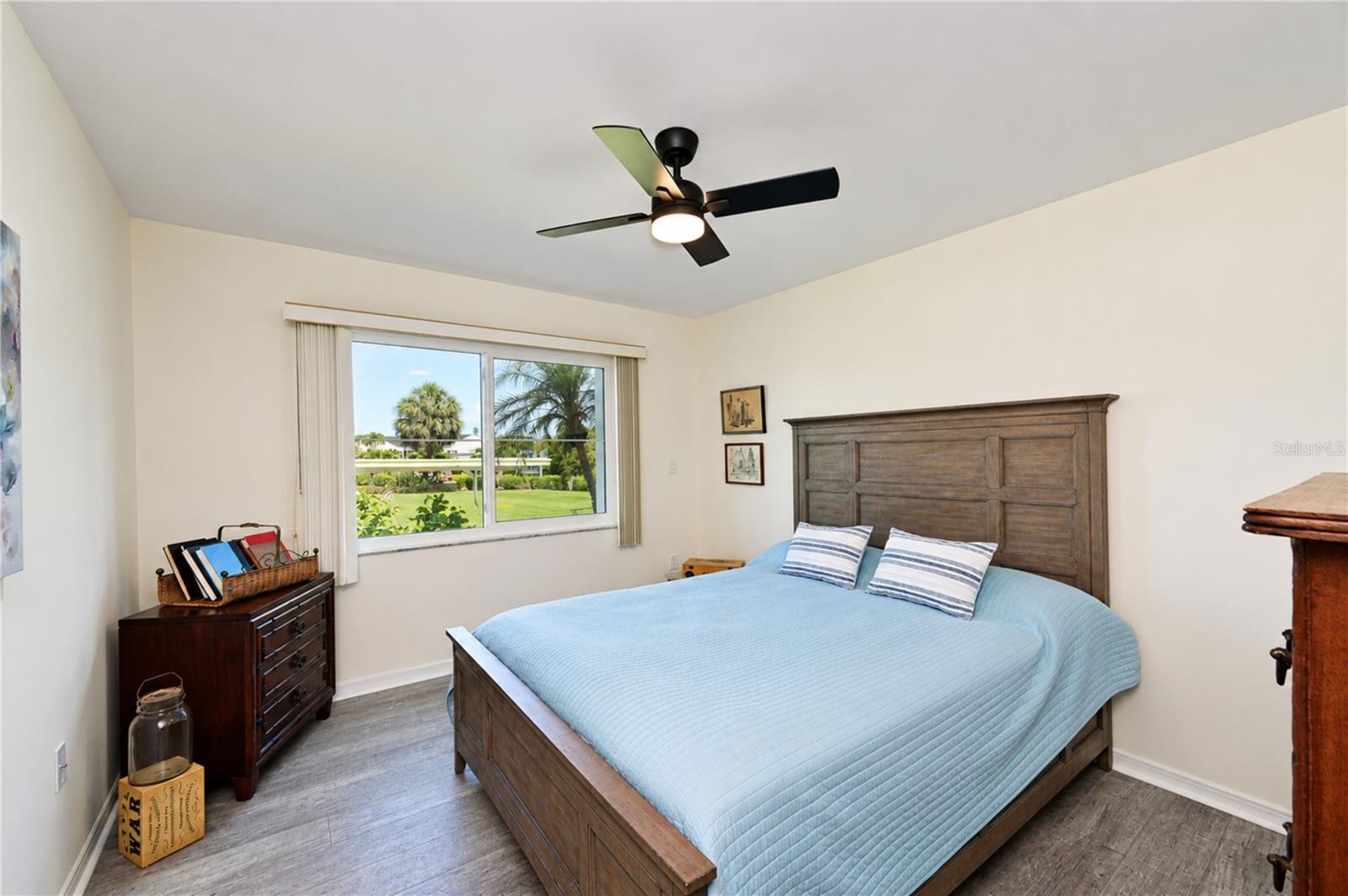 4853 INDEPENDENCE DR — photo 27