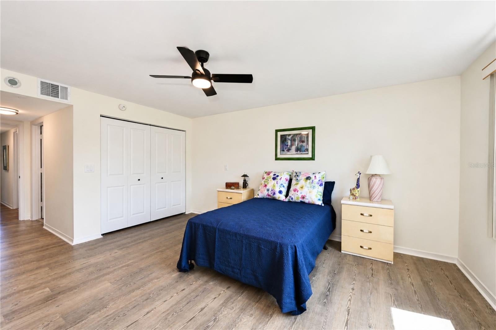 4853 INDEPENDENCE DR — photo 25