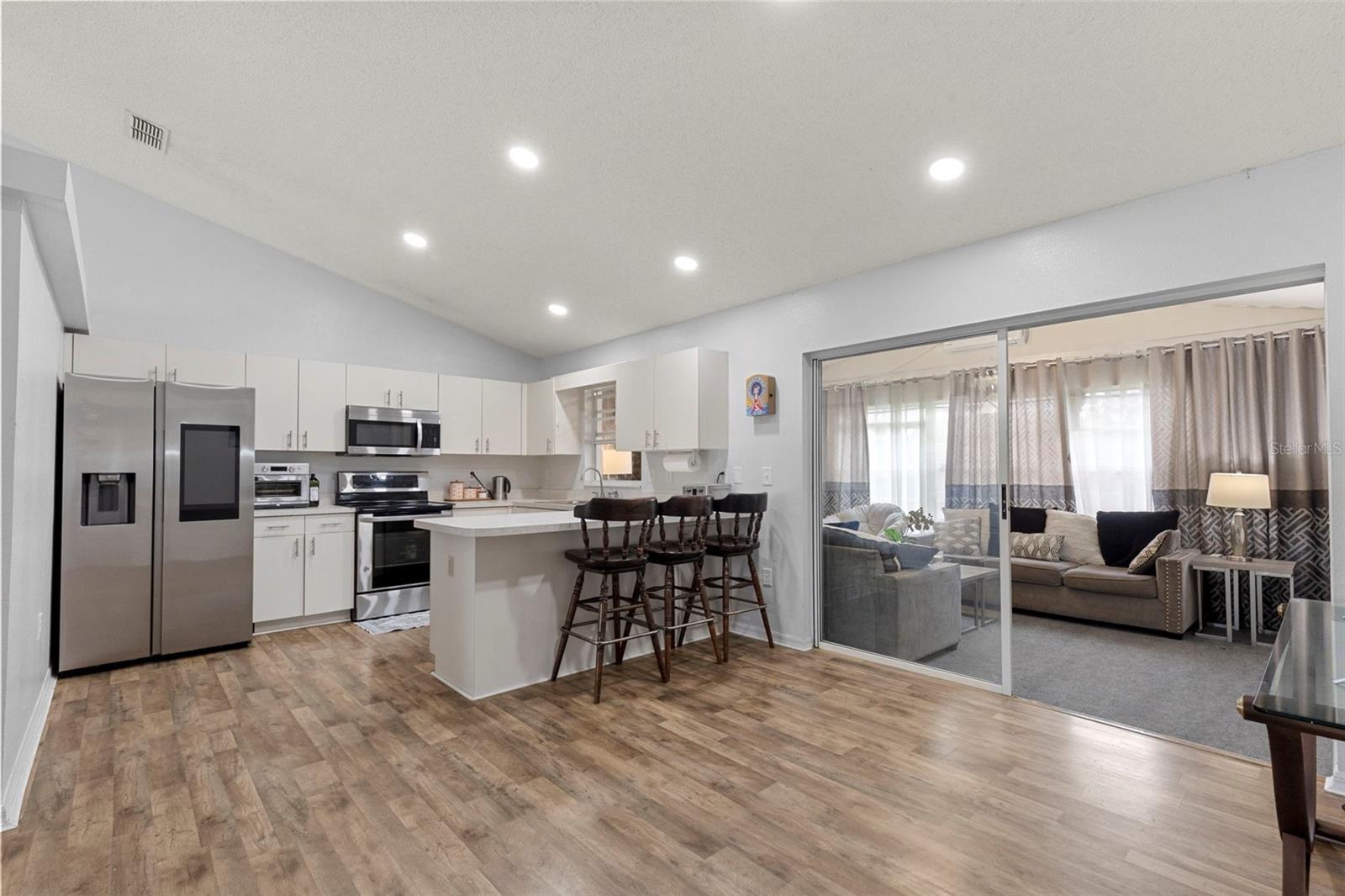 38912 CARR DR — photo 21